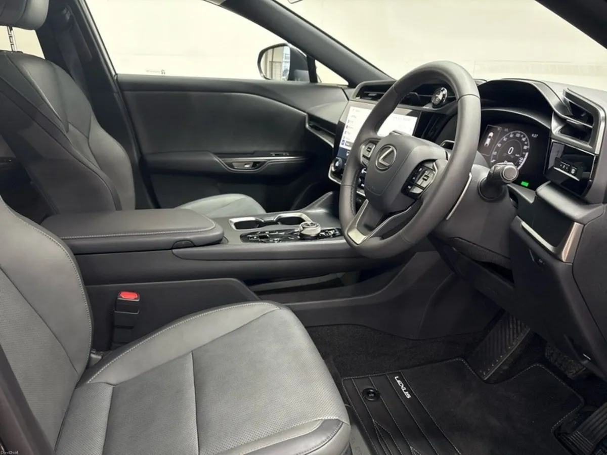 Lexus RZ RZ300e Executive - Ex Management Vehicle - Image 6
