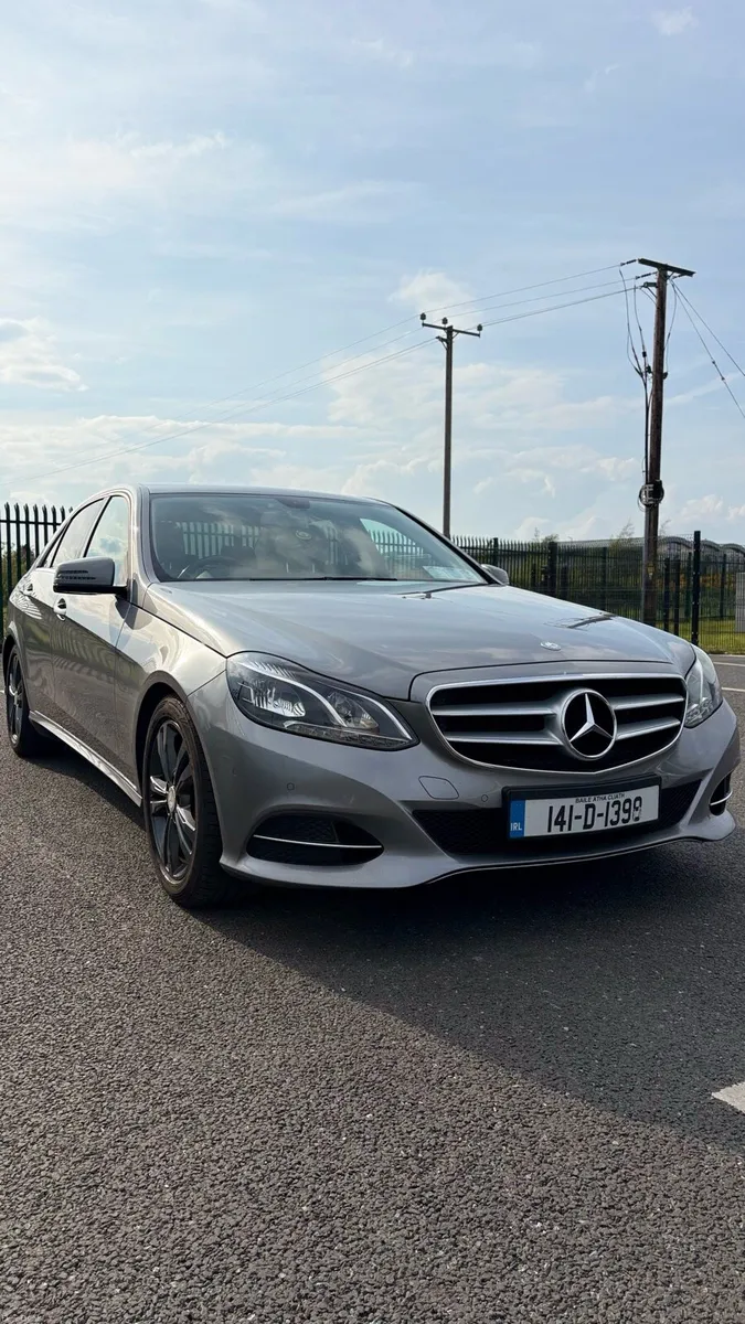 MERCEDES BENZ E SERIES - Image 3