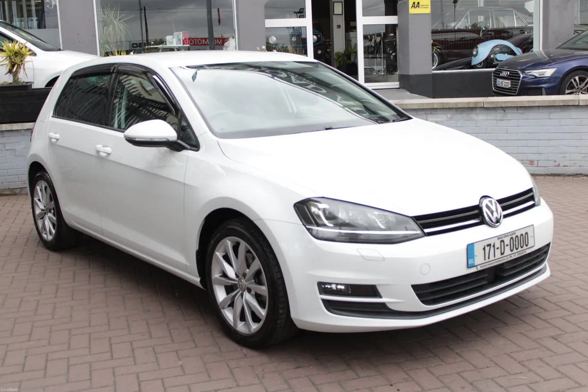 2017 VOLKSWAGEN GOLF TSI BLUEMOTION 5DR HATCHBACK - Image 2