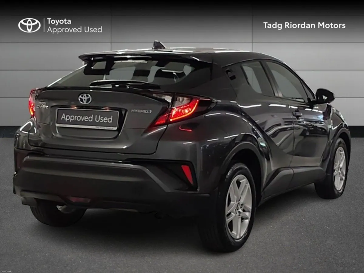 Toyota C-HR HYBRID LUNA - Image 2