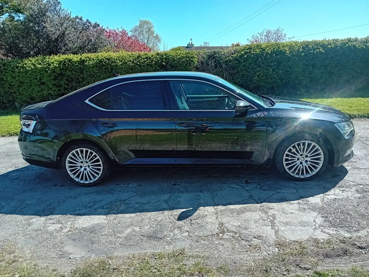 Skoda Superb 2016 Automatic- Light Damage - Image 1