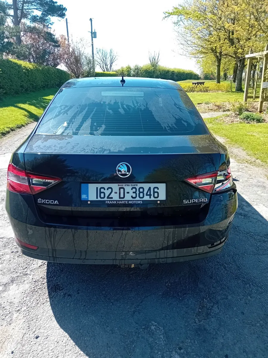 Skoda Superb 2016 Automatic- Light Damage - Image 4