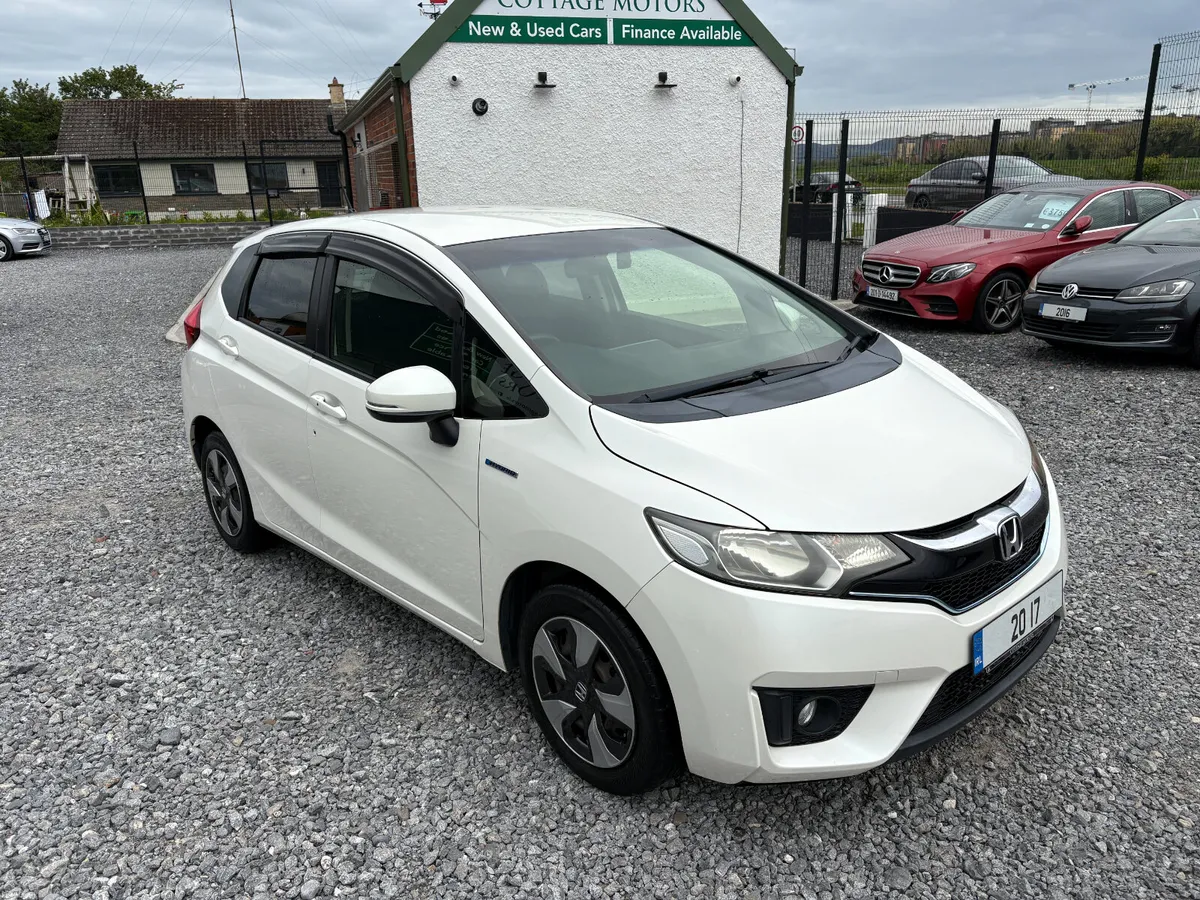 Honda Fit 1.5 Auto Petrol Hybrid - Image 3