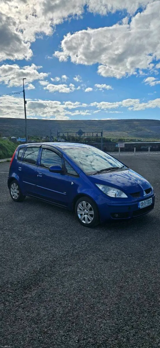 Mitsubishi Colt 2008  Automatic transmission - Image 1