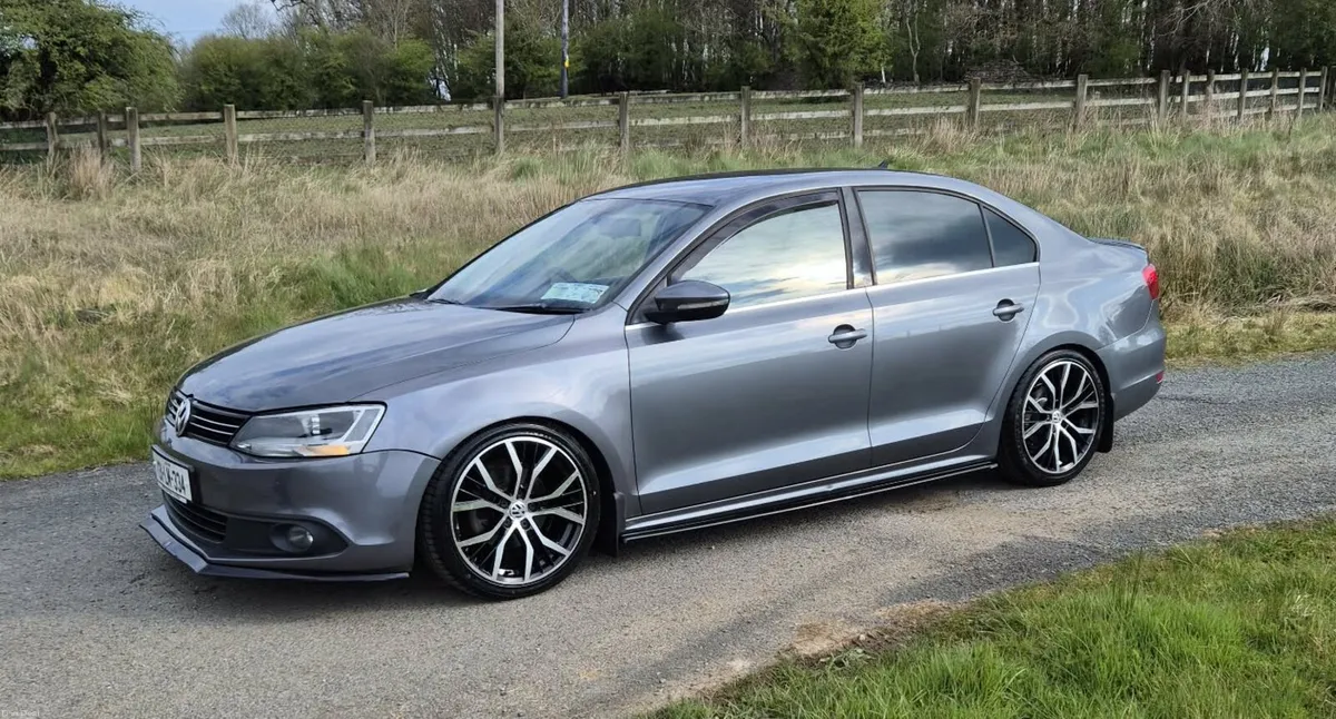 2013 Volkswagen Jetta 1.6 TDI - Image 1