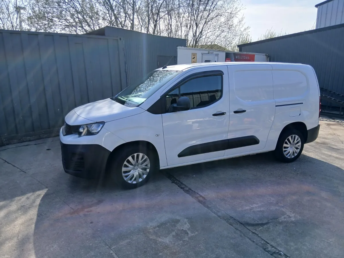 Peugeot Partner Professional Van L2 Bluehdi 2019 - Image 4