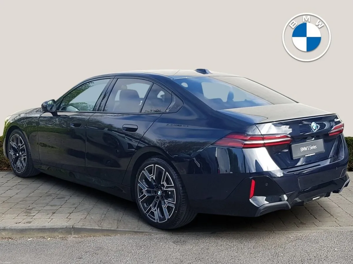 BMW 5-Series 530e M Sport Pro - Image 2