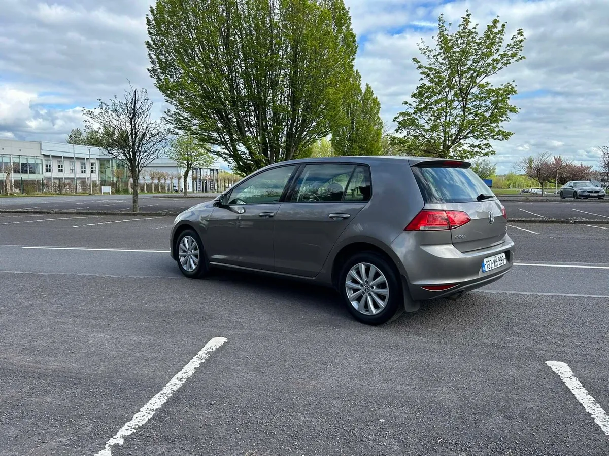 2013 Volkswagen Golf - Image 4