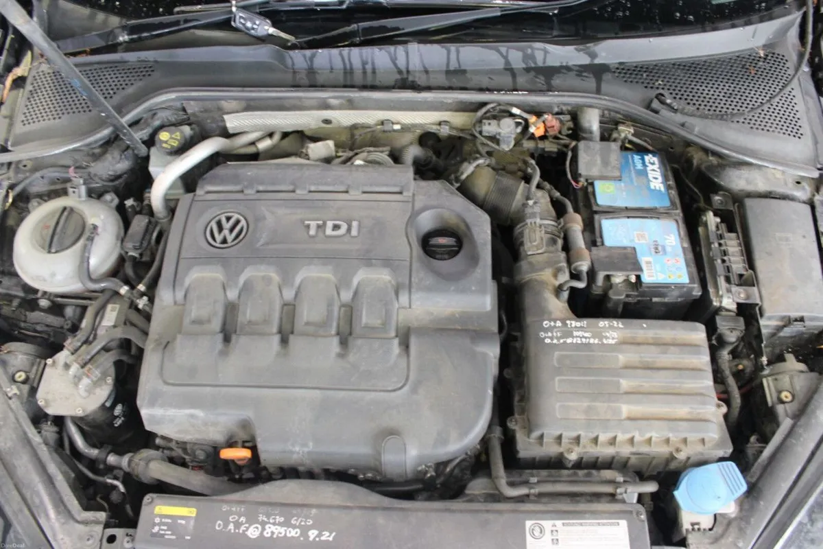 Volkswagen Golf 1.6 TDI SE BMT - TENDER 4 - Image 4