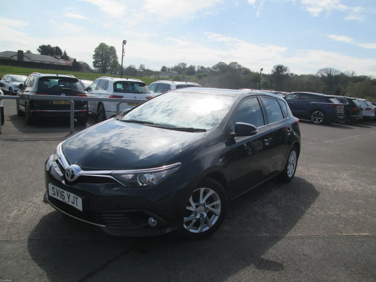 2016  TOYOTA  AURIS  1.6  D  5DR  BUSINESS - Image 2