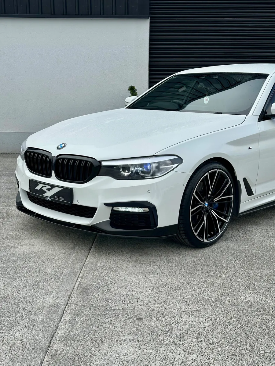 2017 BMW 530D MSPORT PRO MPERFORMANCE - Image 2