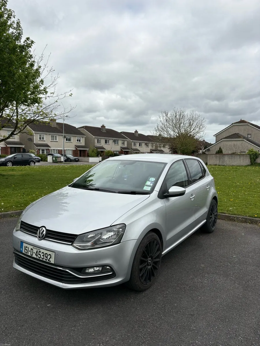 2015 Volkswagen Polo - Image 1
