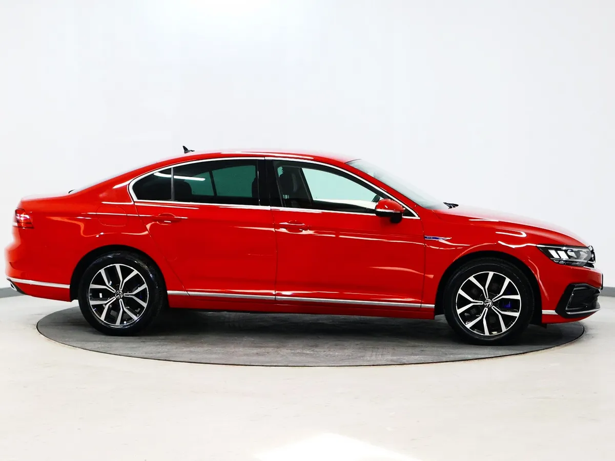 *57* 2021 Volkswagen Passat 1.4 GTE AUTO - Image 3