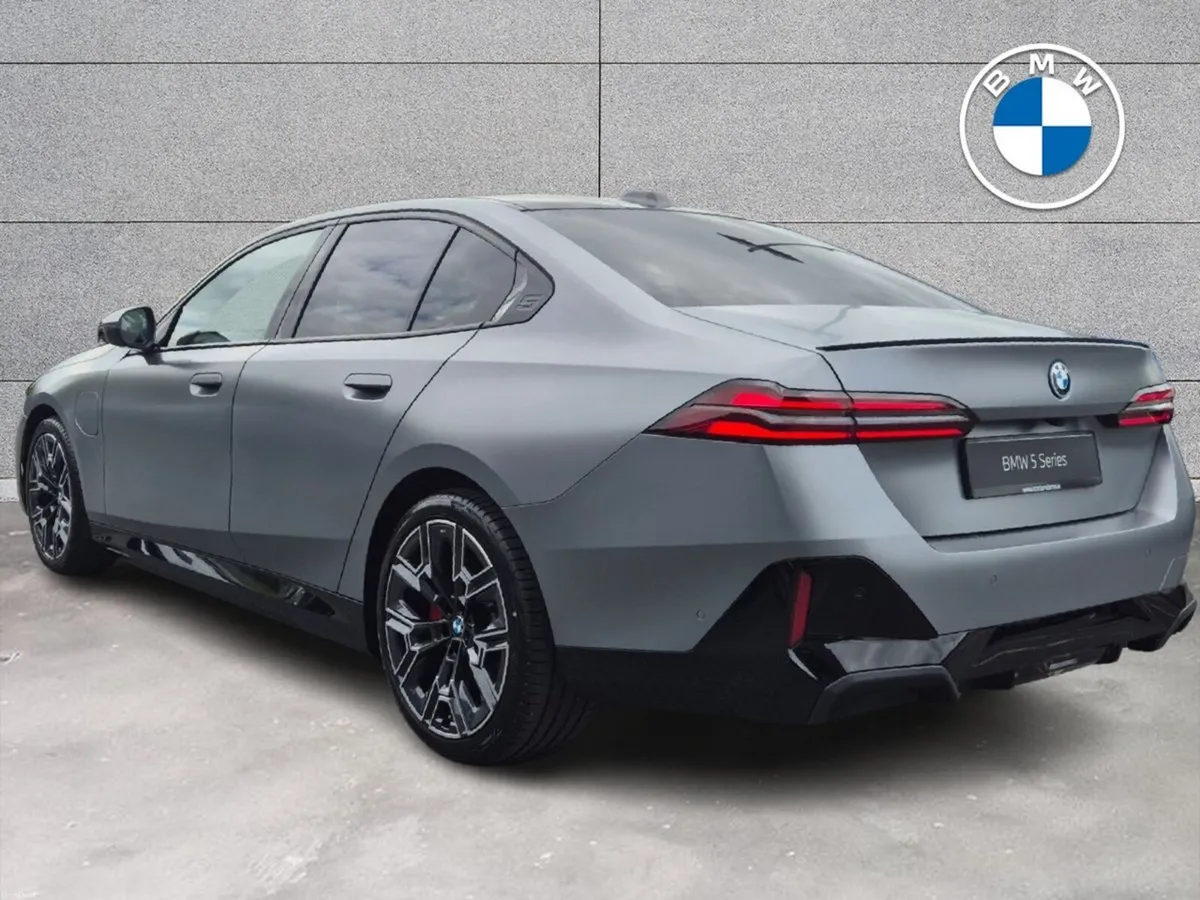 BMW 5-Series 530e MSport - Image 2