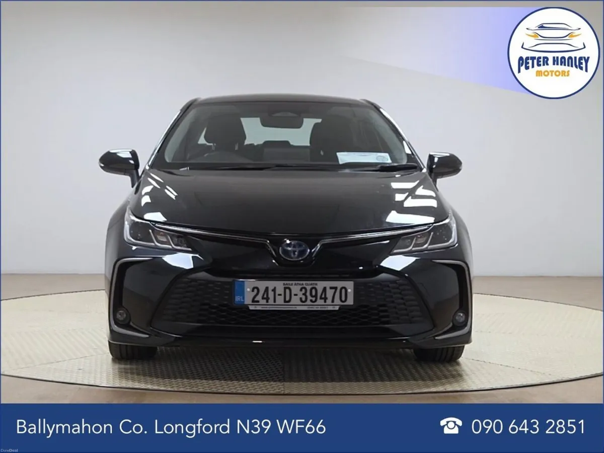 Toyota Corolla 1.8 Hybrid Luna Saloon - Image 4