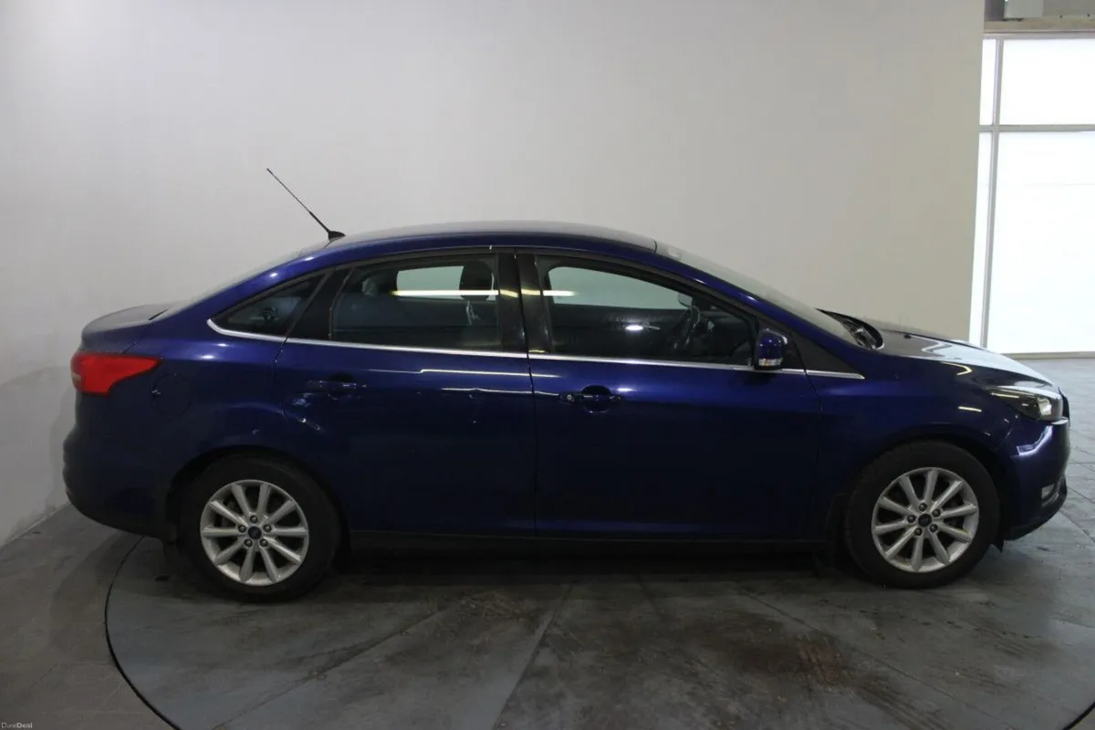 Ford Focus 1.0 Ecoboost 125PS Titanium - TENDER 15 - Image 3