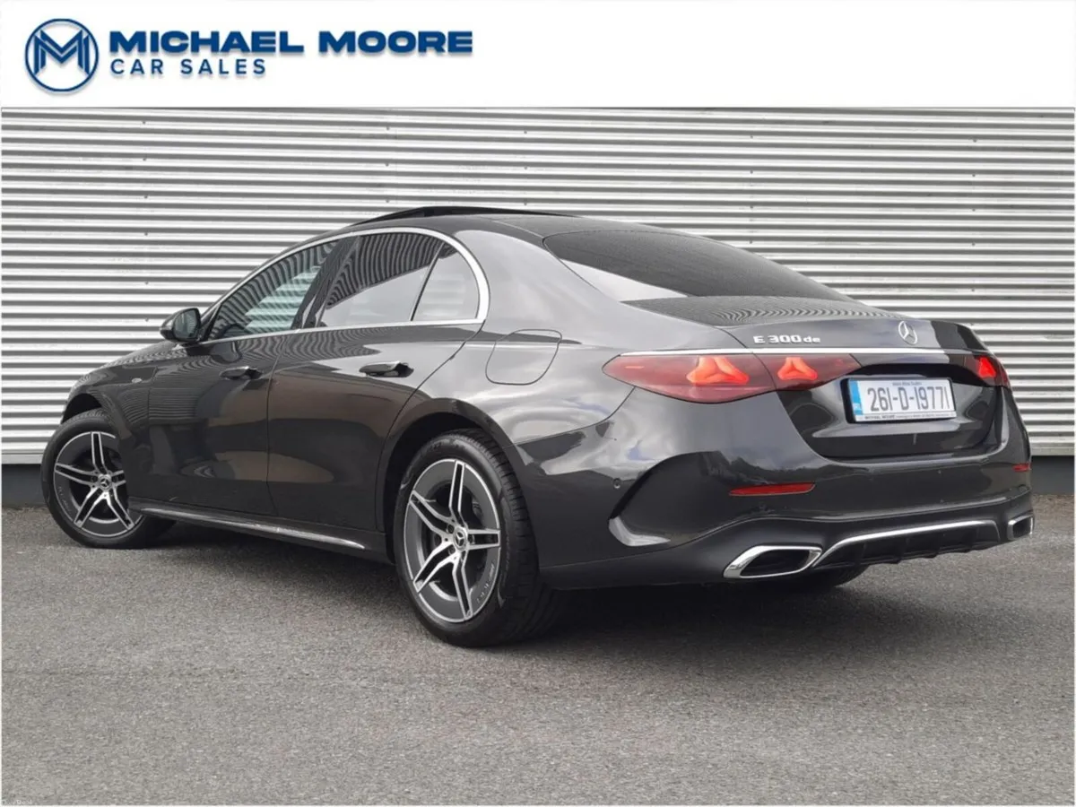 Mercedes-Benz E-Class E 300 de AMG Line Plus - Image 3