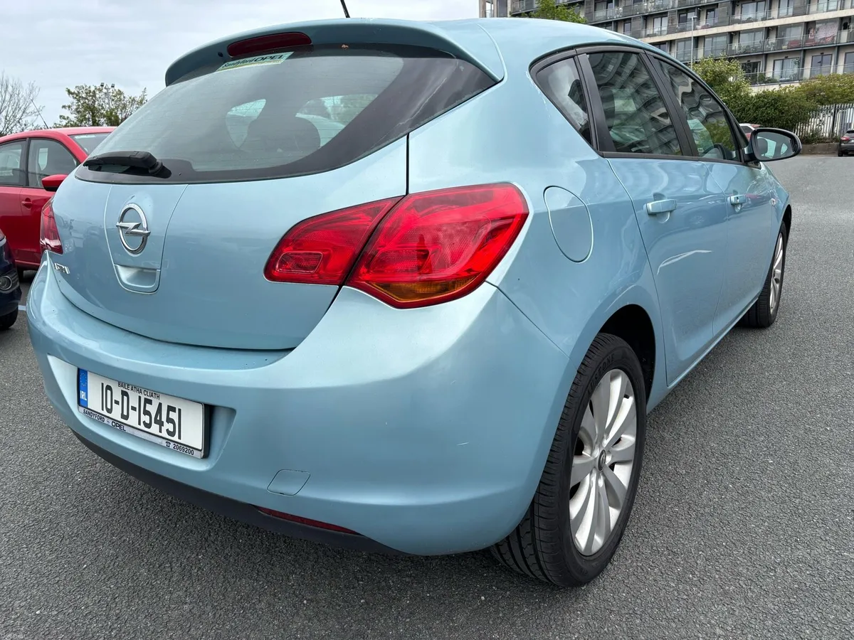Opel Astra - Image 3