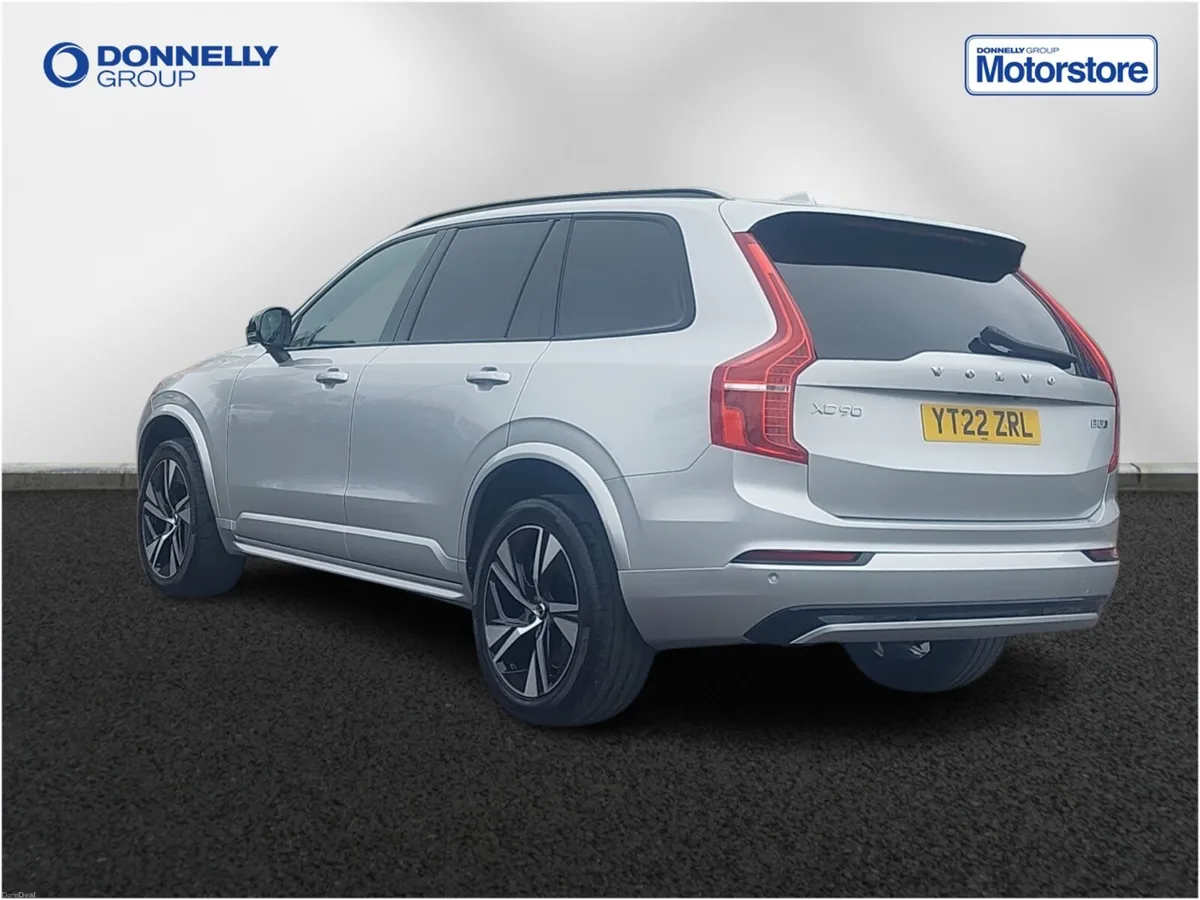 Volvo XC90 Diesel Estate R DESIGN - Image 2