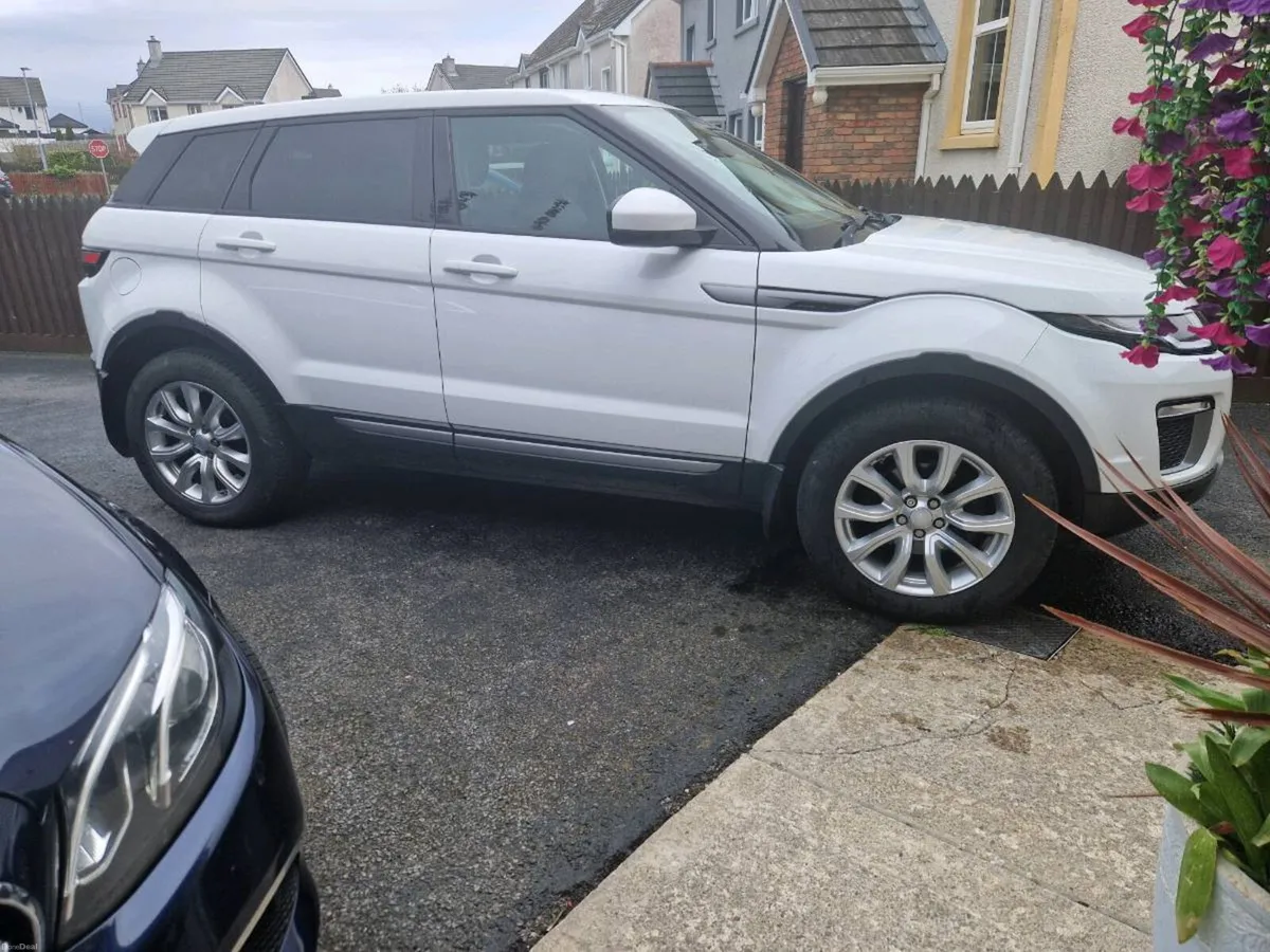 Range Rover / Land Rover 2017 - Image 4