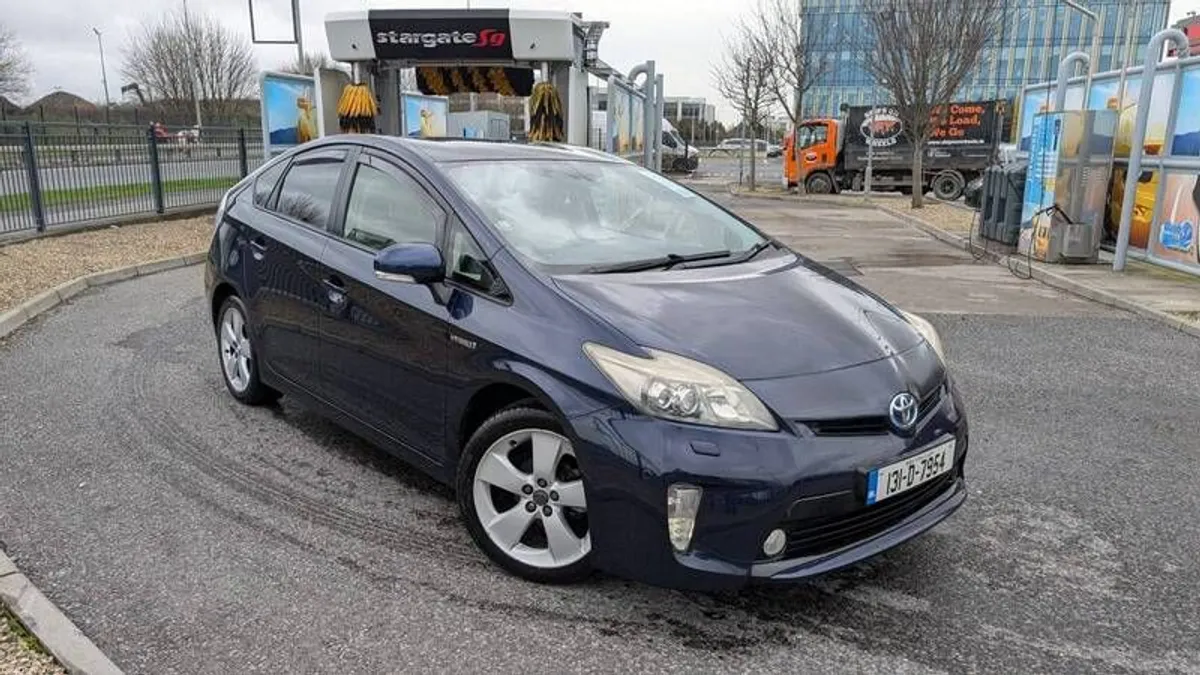 2013 Toyota Prius - Image 1