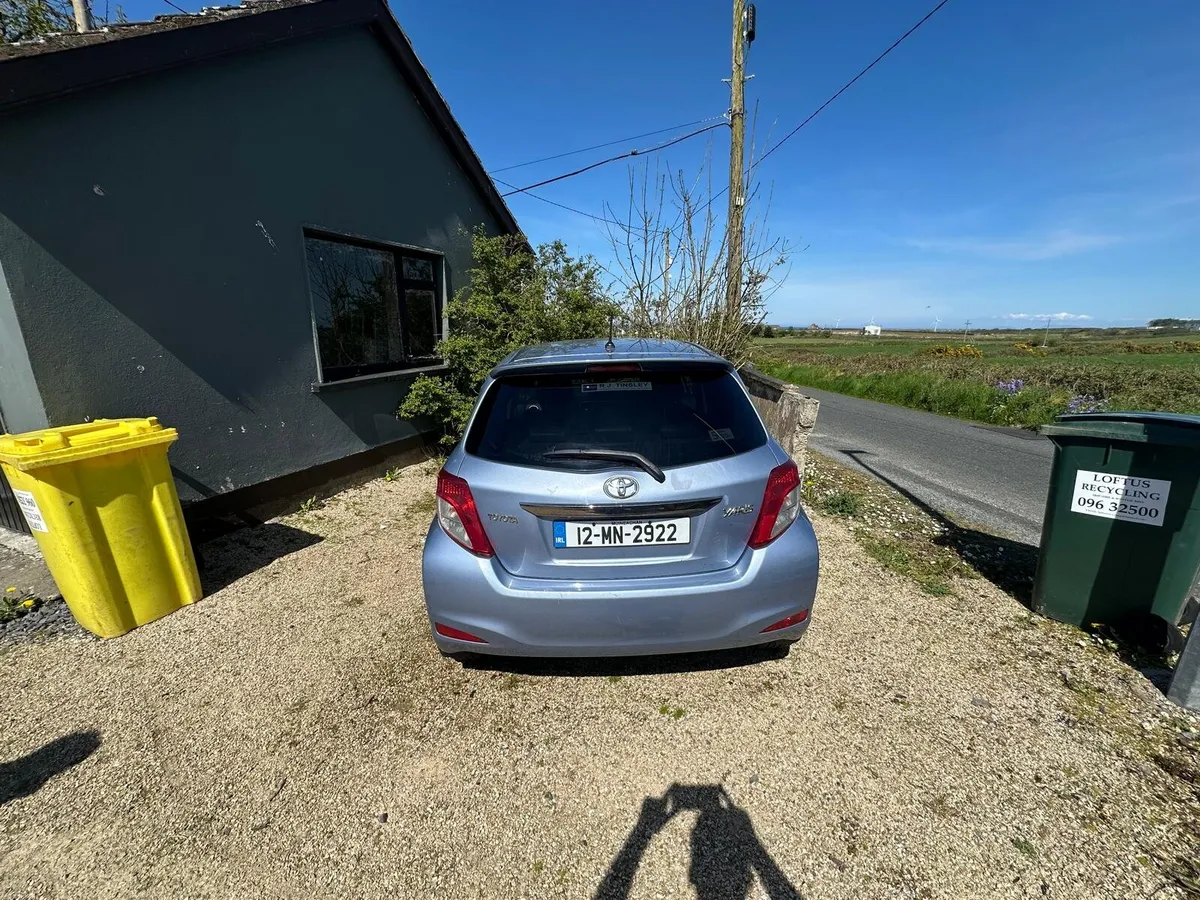 Toyota Yaris 2012 - Image 3