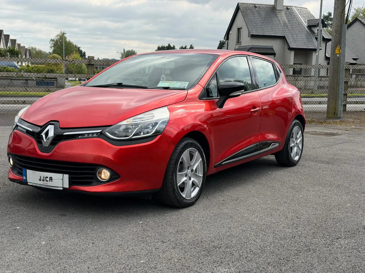 ABSOLUTELY IMMACULATE 2014 1.2 PETROL RENAULT - Image 1