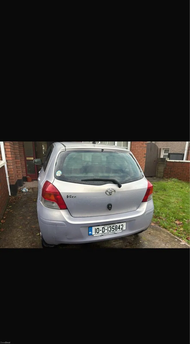 Toyota vitz 2010 - Image 2