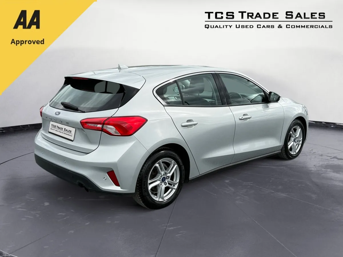 2019 Ford Focus 1.5TDCI ZETEC 120BHP - Image 2