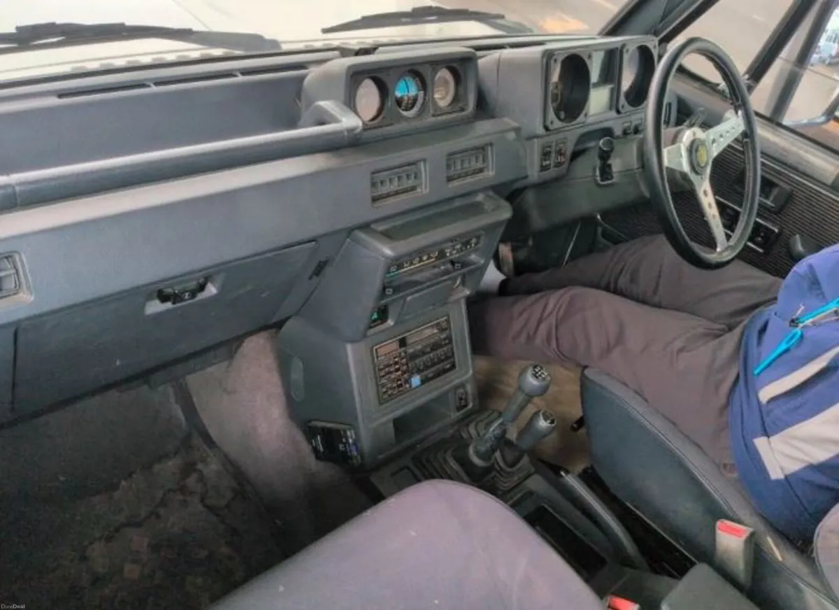 1989 Mitisubishi Pajero GL 2.5 TD - Image 5