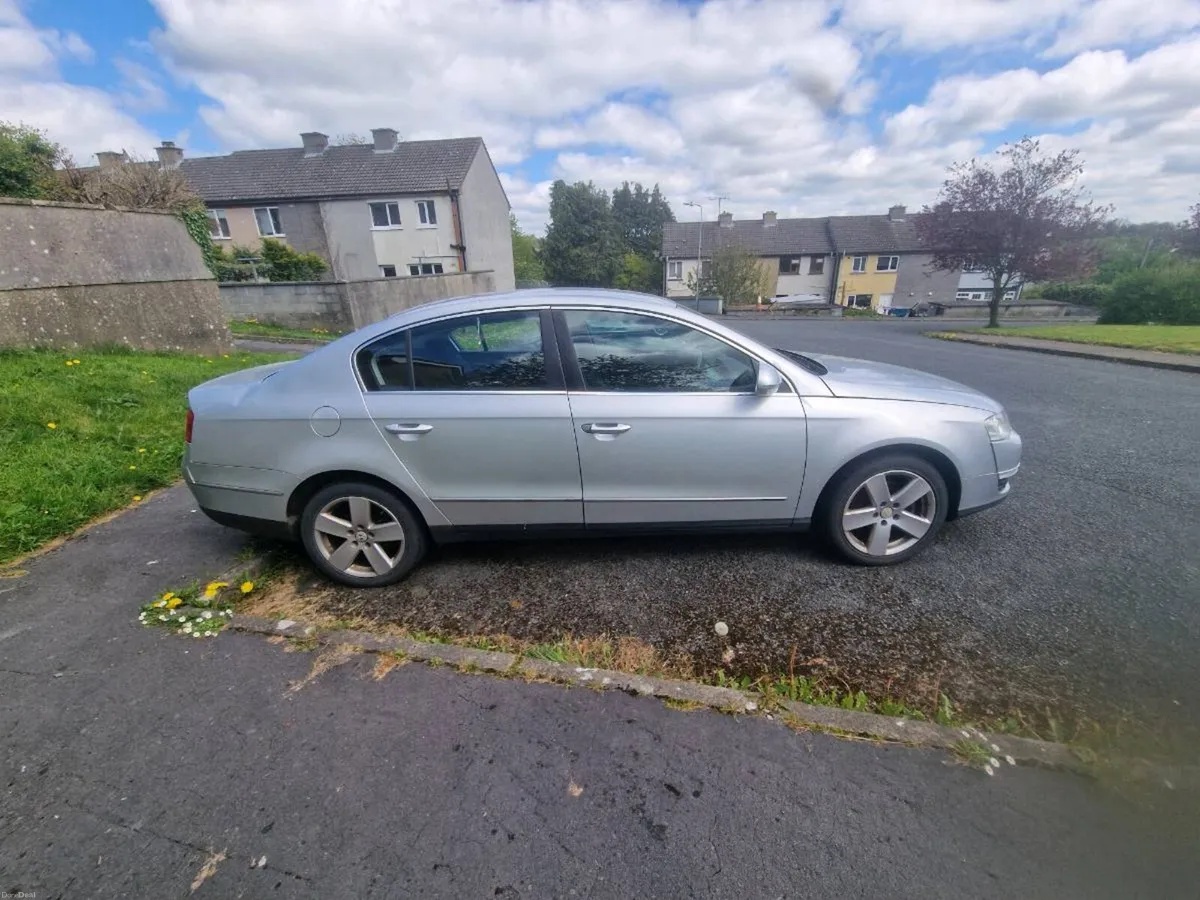 Volkswagen Passat 2010 1.6Diesel - Image 3