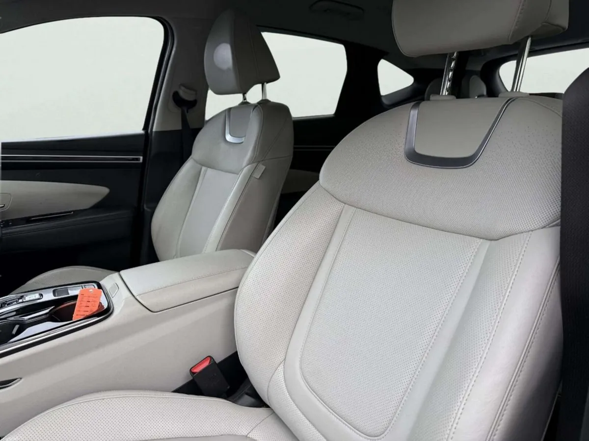 Hyundai Tucson Executive Phev 265BHP Auto - Image 2