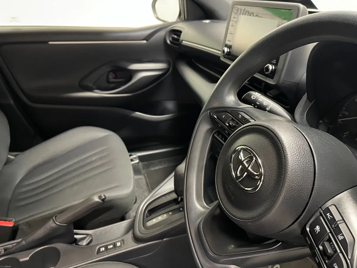 202 Toyota Yaris 1.0 Automatic 5dr Model - Image 3