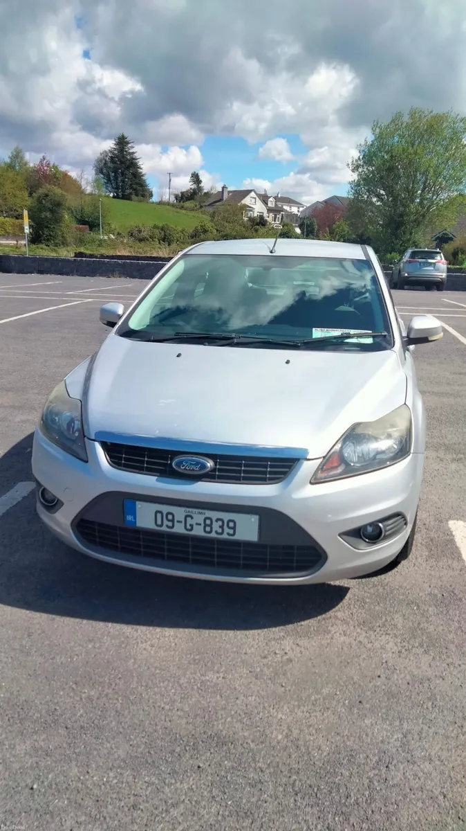 Ford Focus 2009 - Image 2