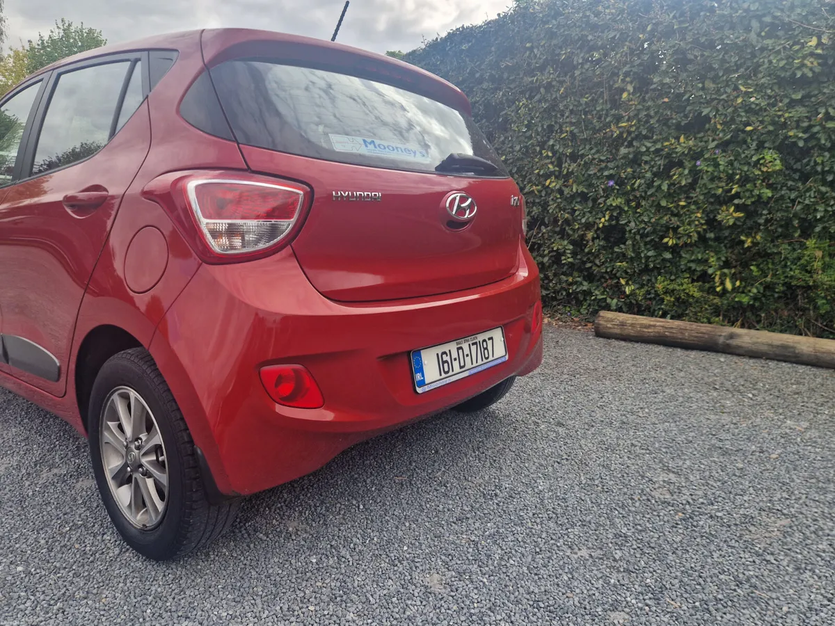 Hyundai i10 Deluxe 2016 - Image 3