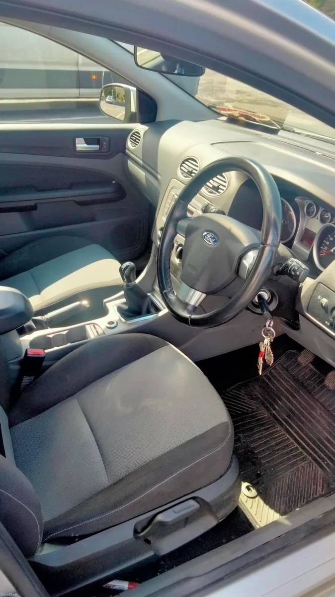 Ford Focus 2009 - Image 4