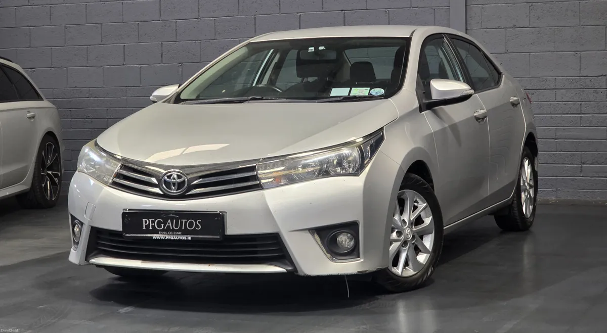 16 Corolla low kms - Image 4