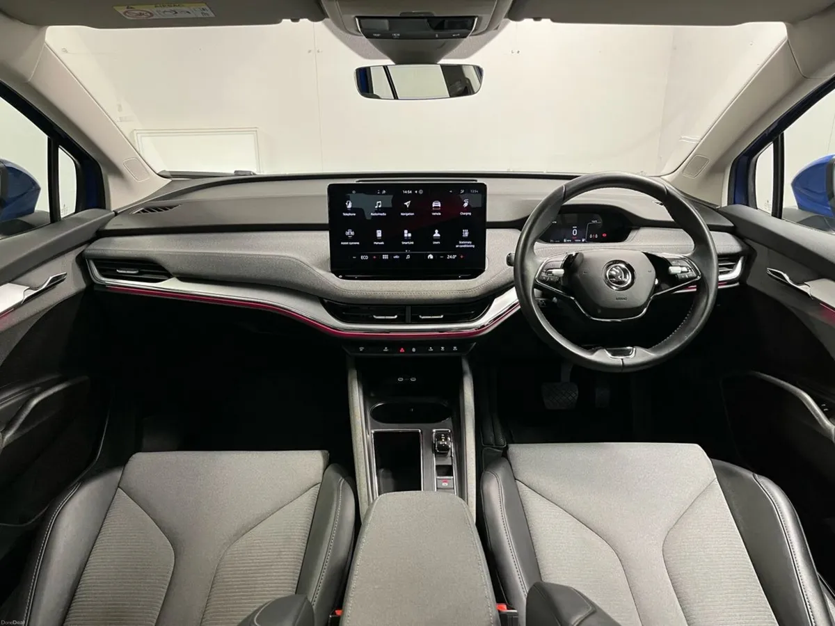 Skoda Enyaq IV 60 - Reversing Camera - Climate Con - Image 4