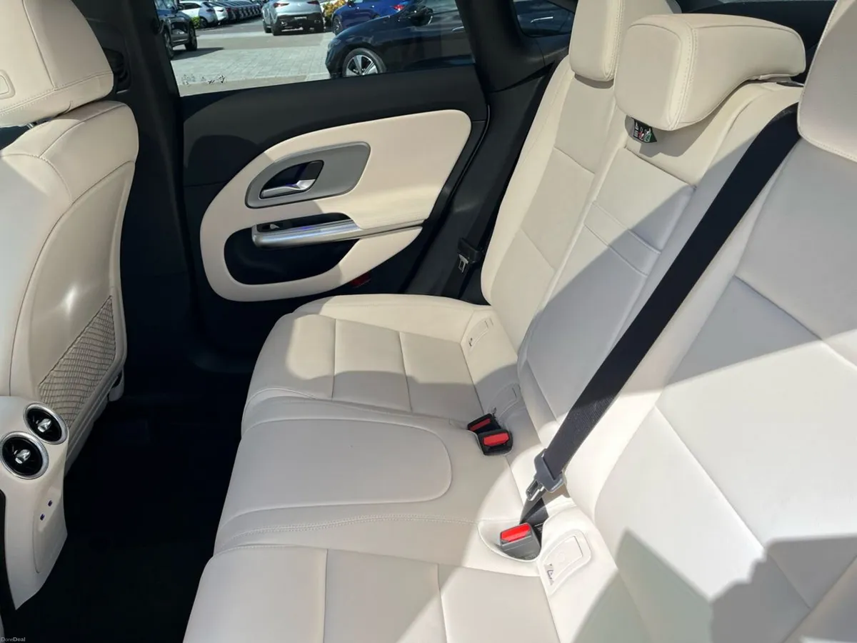 Mercedes-Benz CLA 200 Progressive Line HEV Saloon - Image 4