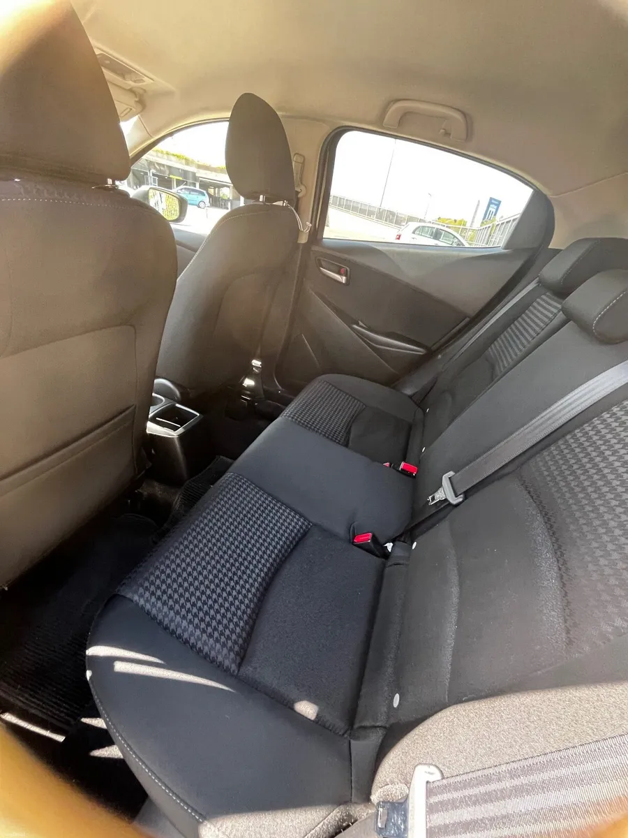 Mazda Demio 2017 - Image 4