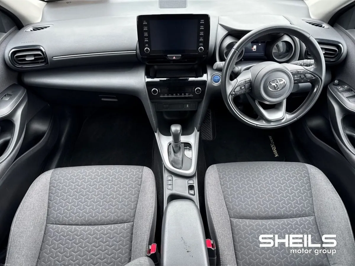 Toyota Yaris Cross 1.5 Hybrid CVT Luna - Image 3