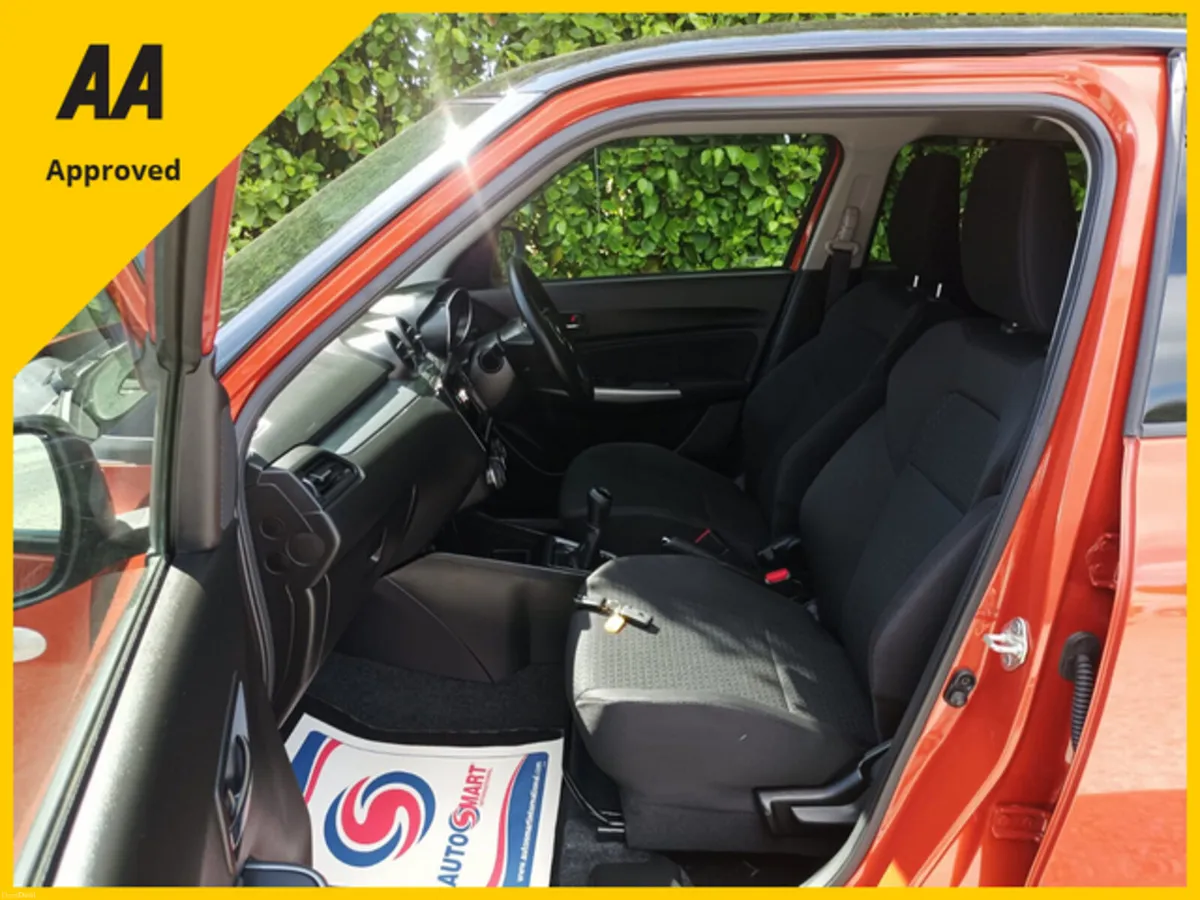 Suzuki Swift 1.2 Manual TOP HAT EDITION, 2020 - Image 2