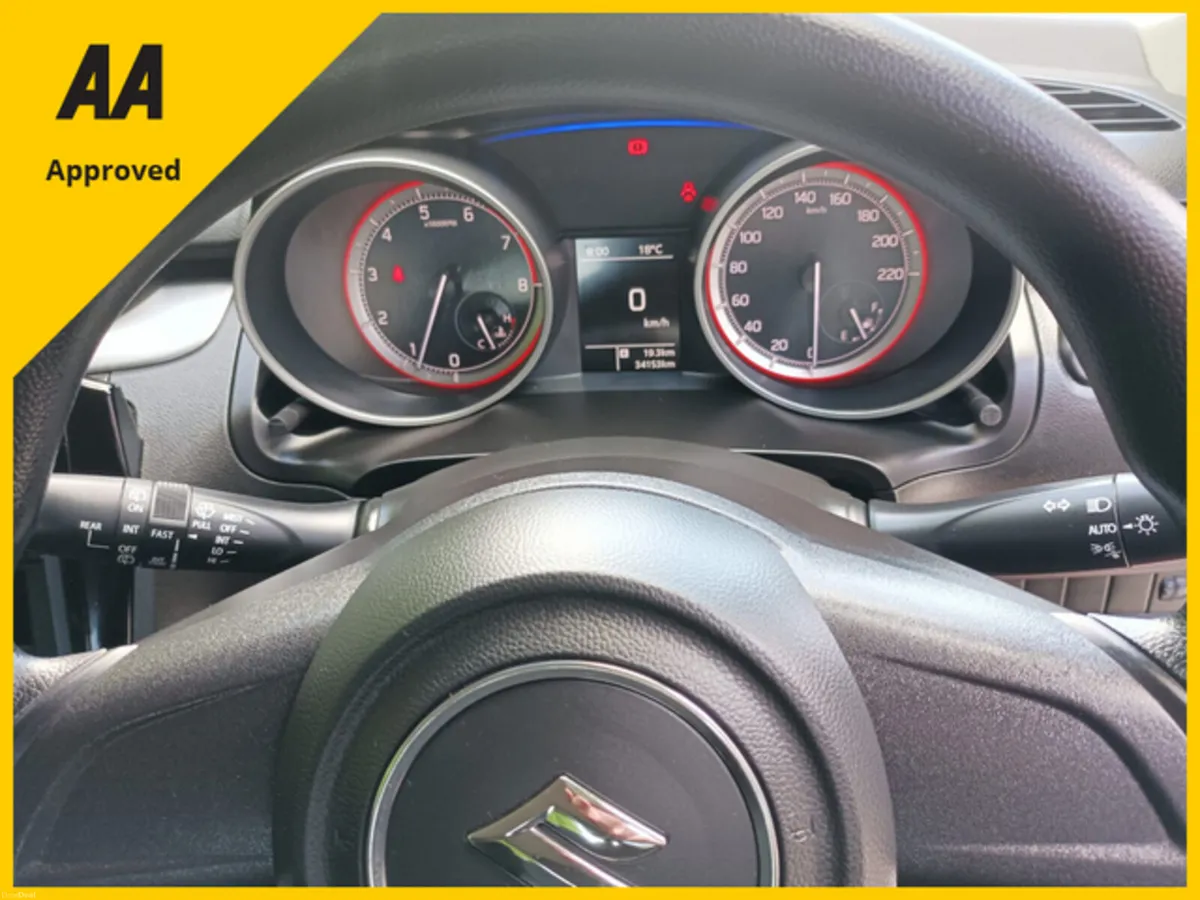 Suzuki Swift 1.2 Manual TOP HAT EDITION, 2020 - Image 6