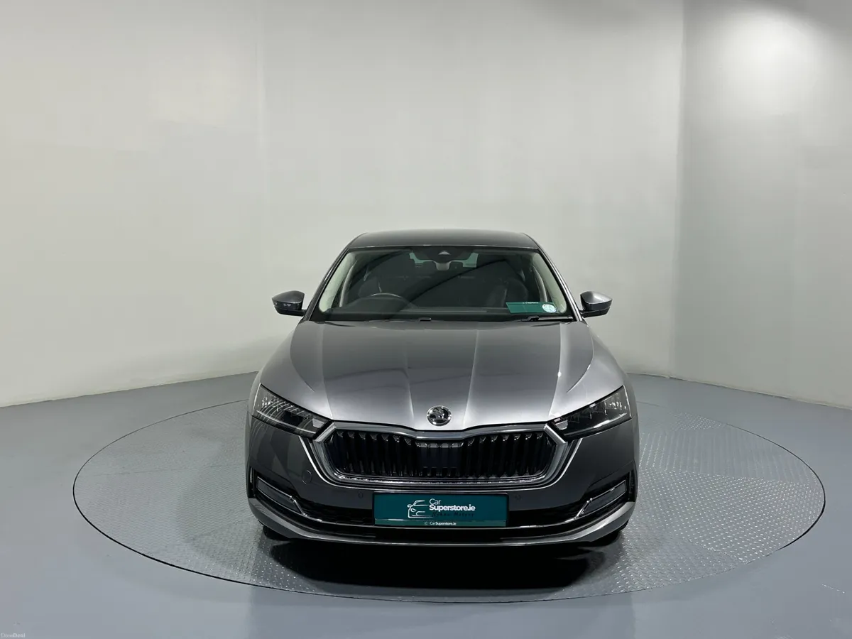 Skoda Octavia Style 2.0 Tdi Automatic DSG 232 - Image 2