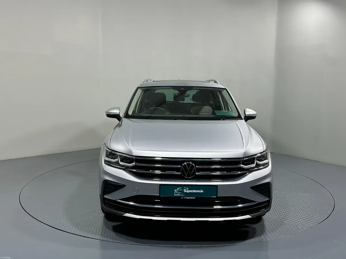 Volkswagen Tiguan Elegance Sport 2.0 Tdi 232 - Image 2