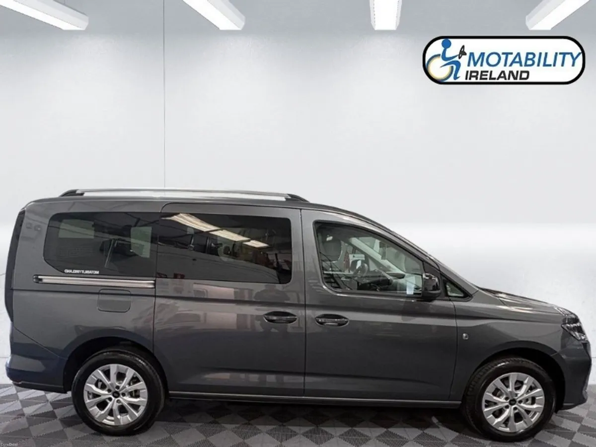 Ford Tourneo Connect Dual Drive From Wheelchair / - Image 3