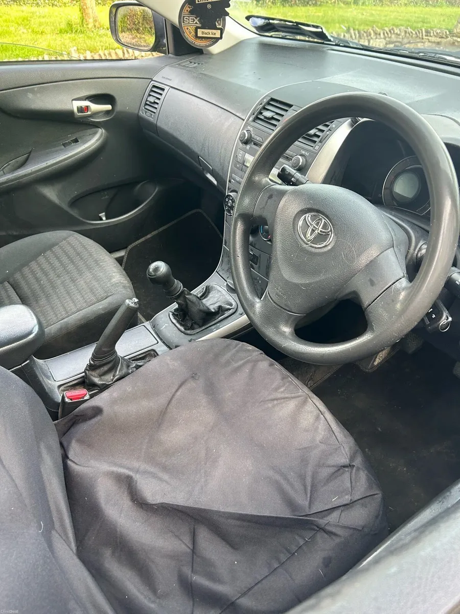 Toyota Corolla 2007 - Image 4