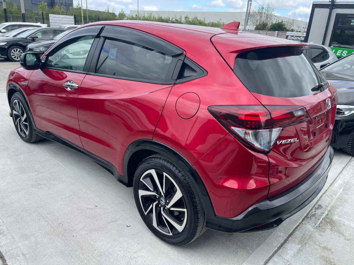 172 Honda Vezel RS Hybrid 1.5 Automatic 5dr Model - Image 4