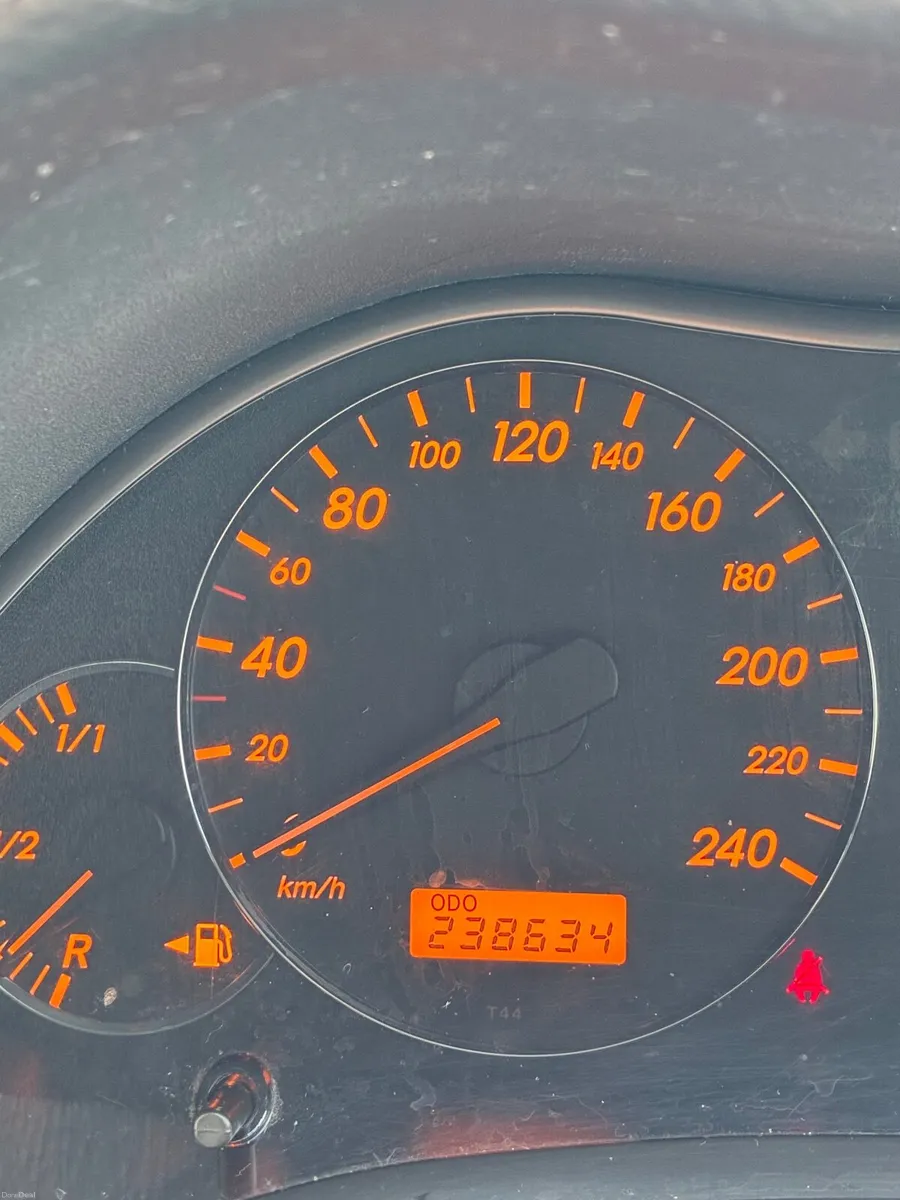 Toyota Avensis 2008 - Image 2