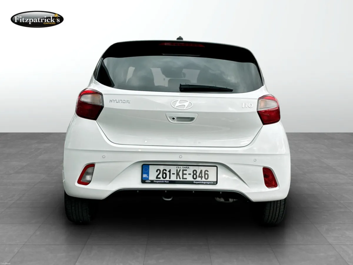 Hyundai i10 Deluxe 1.0 Petrol *Demonstrator Model* - Image 4
